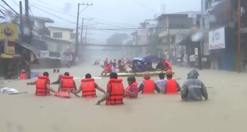 గేమి తుపాన్‌తో ఫిలిప్పీన్‌ అతలాకుతలం